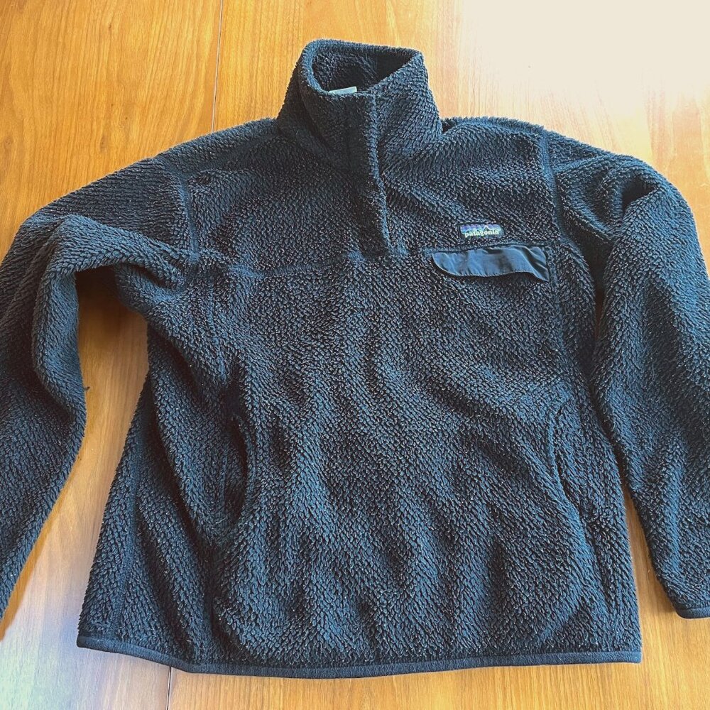 Patagonia fuzzy Snap T